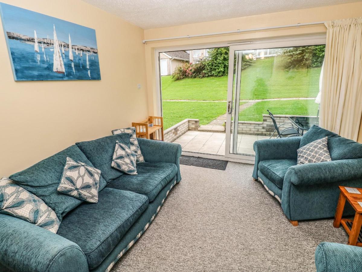 Вилла Number 6 Oxwich Leisure Park Суонси Экстерьер фото